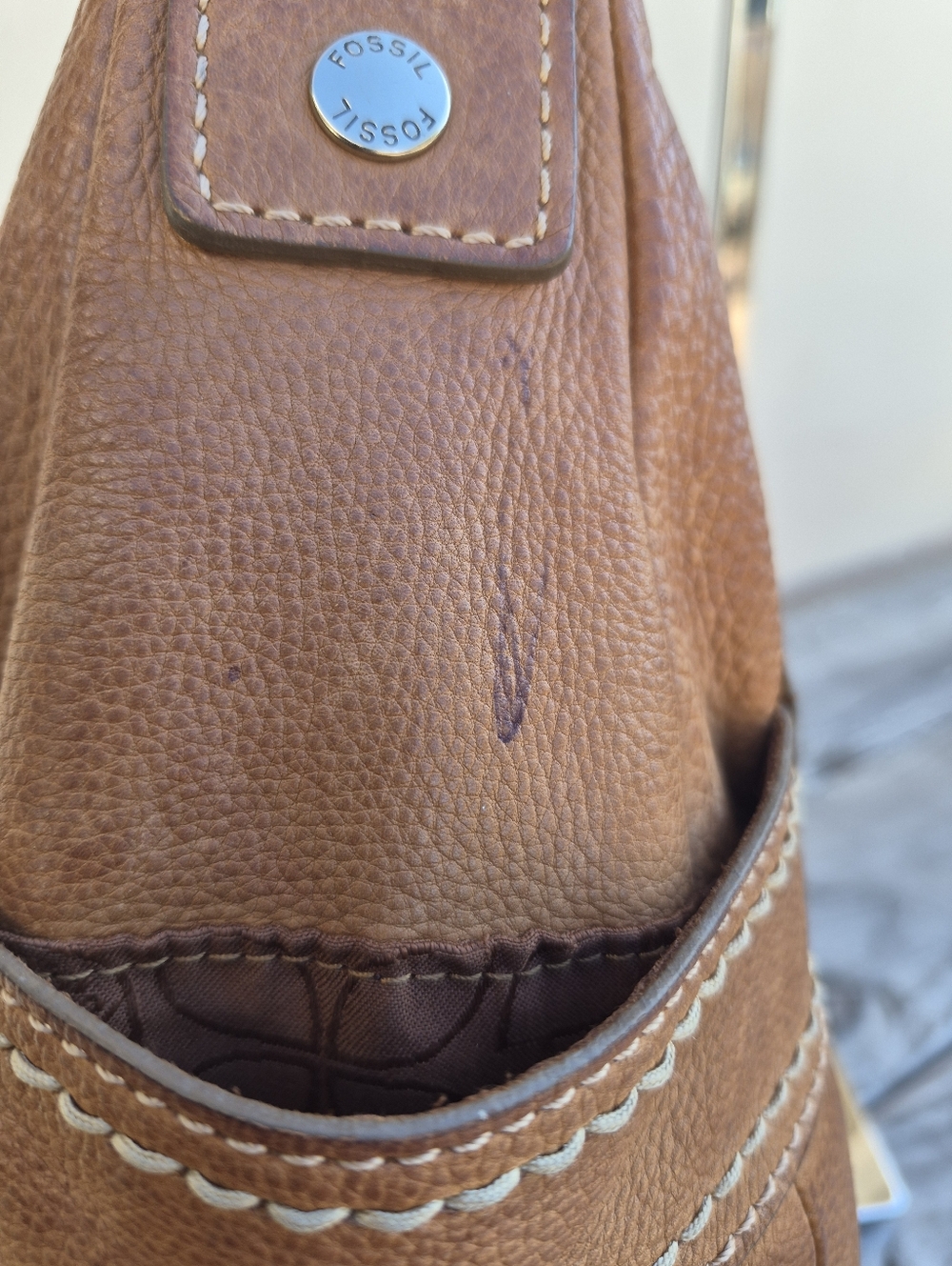 Fossil Vintage Leather Hobo Bag - Picture 11 of 15